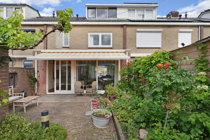 Photo 28 of Esdoornstraat 41