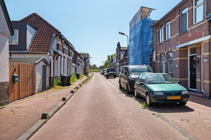 Foto 33 van Krommenieërweg 243