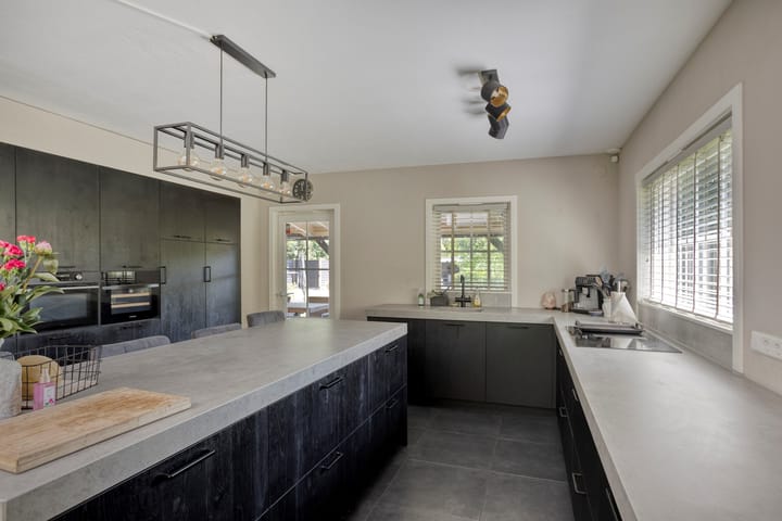 Foto 10 van Schelpweg 1-A