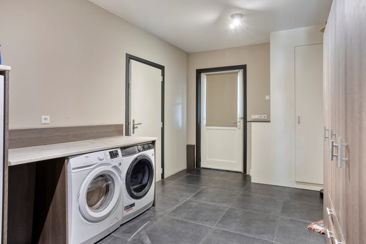 Foto 12 van Schelpweg 1-A