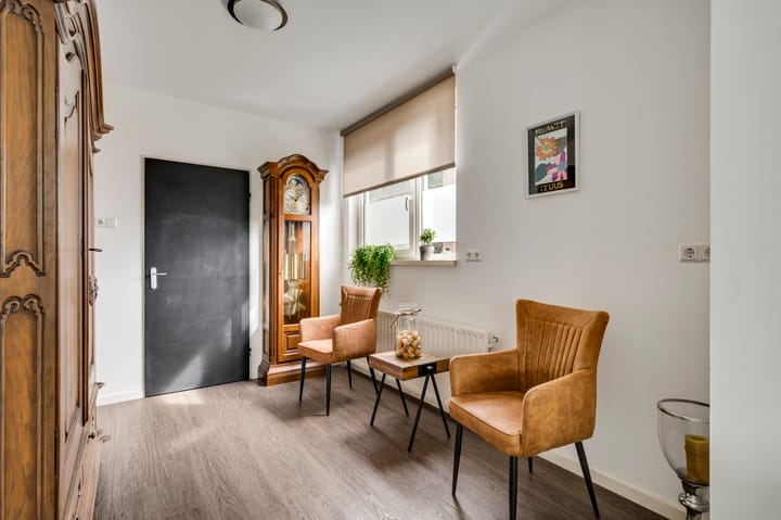 Foto 12 van Annastraat 53