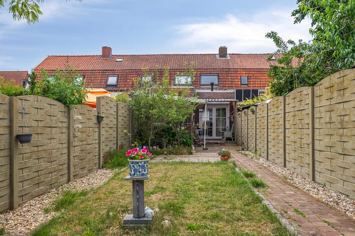 Photo 16 of Veldstraat 23