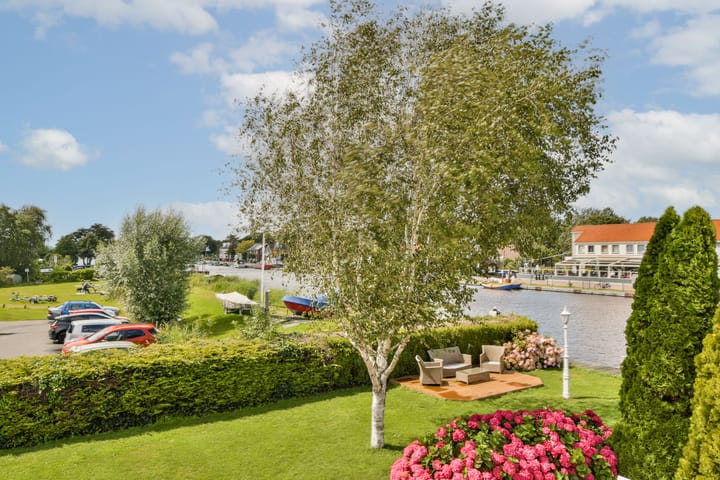 Foto 56 van Julianalaan 1-H