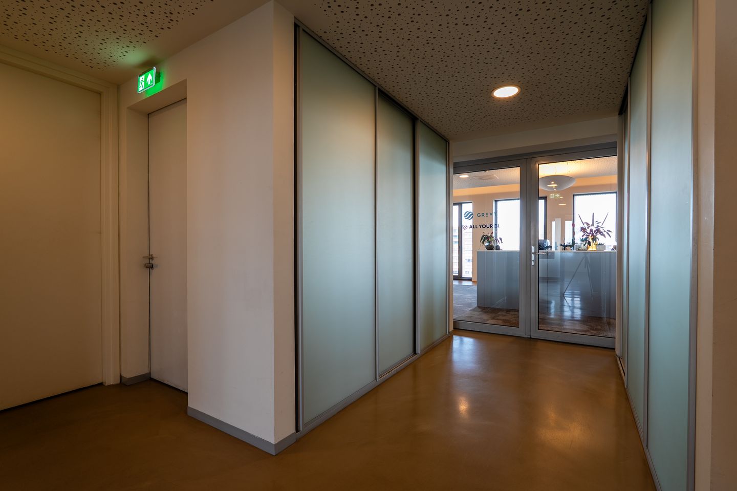 View photo 5 of Lloydstraat 210