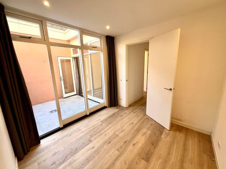 Foto 16 van Weimarstraat 7-B