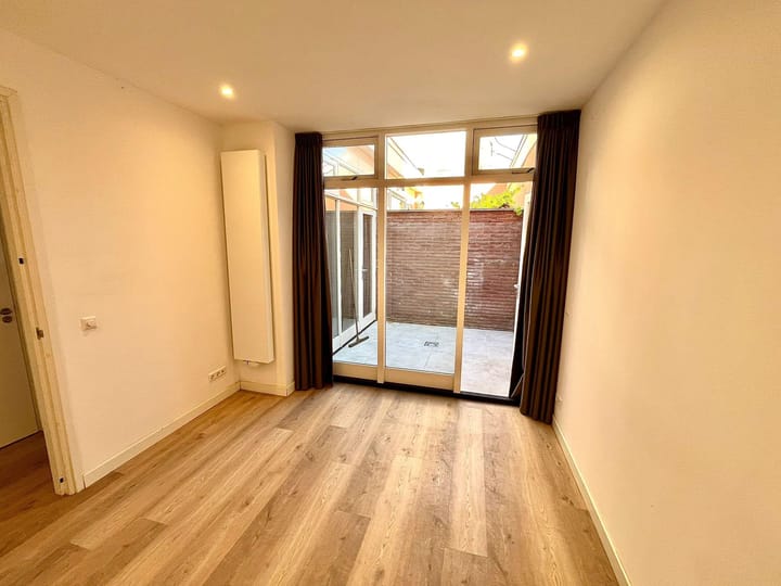 Foto 15 van Weimarstraat 7-B