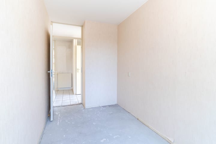 Foto 18 van Oe Thantstraat 4