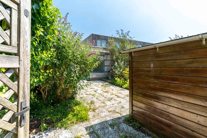 Foto 25 van Oe Thantstraat 4