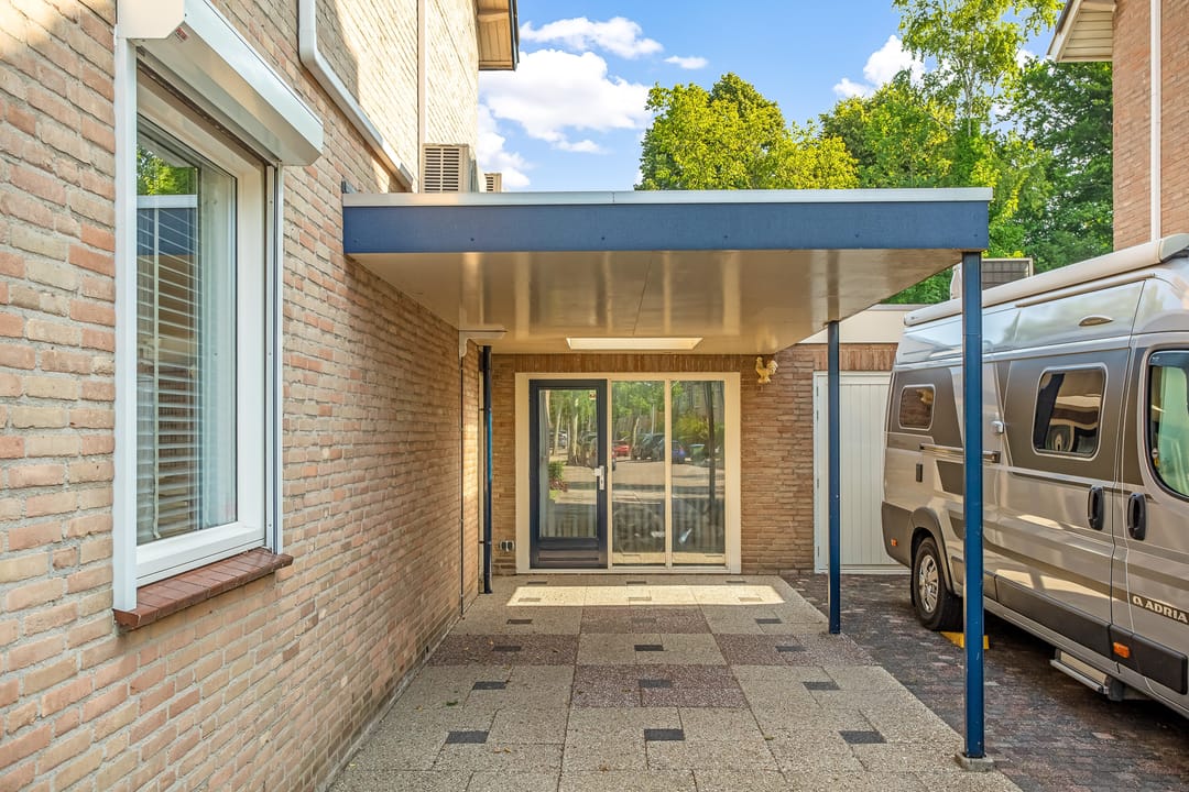 Photo 32 of Jan Oomenstraat 10