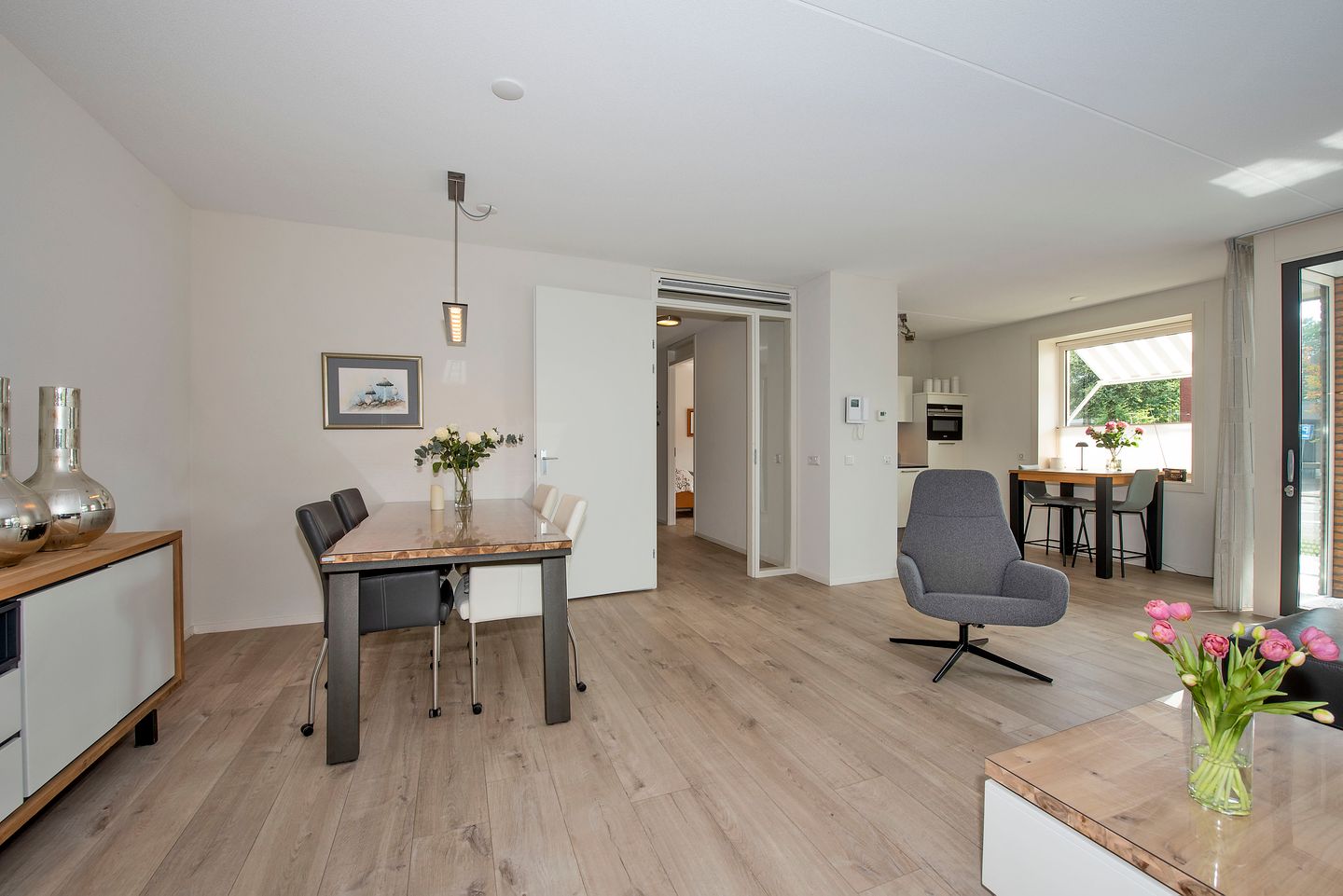 Foto 10 van Wielewaalstraat 21