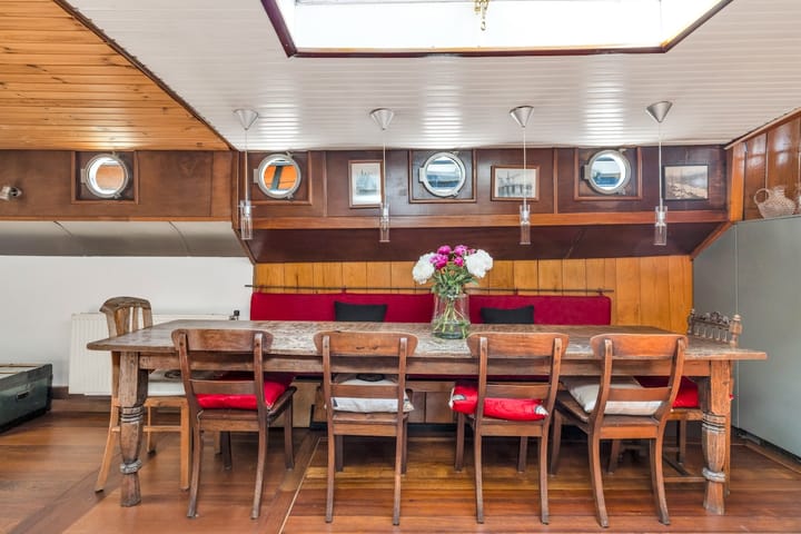 Photo 11 of Binnenkant 23-L