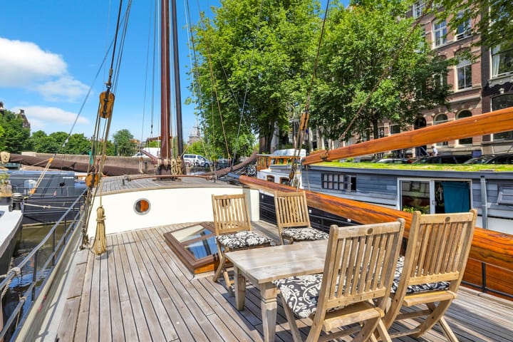 Photo 25 of Binnenkant 23-L