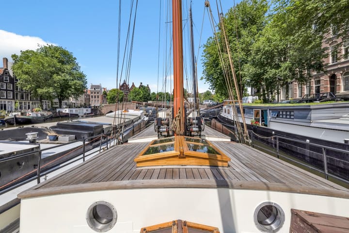 Photo 27 of Binnenkant 23-L