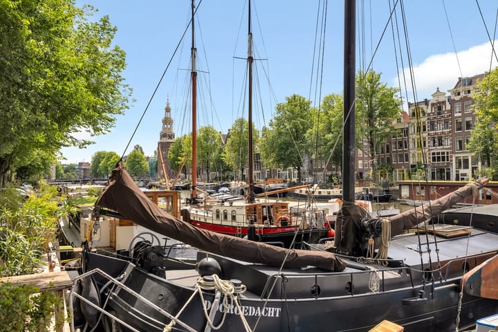 Photo 36 of Binnenkant 23-L