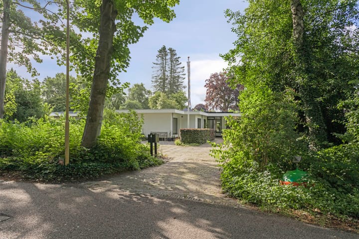 Foto 1 van Binnenweg 4