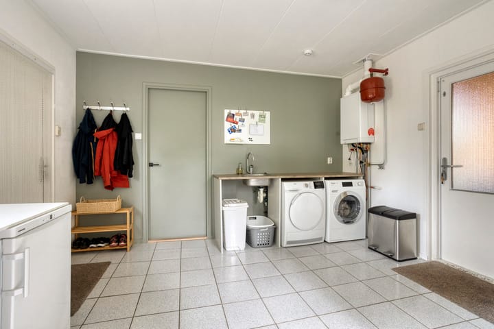 Foto 15 van Binnenweg 4