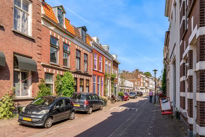 Gasthuisstraat 18