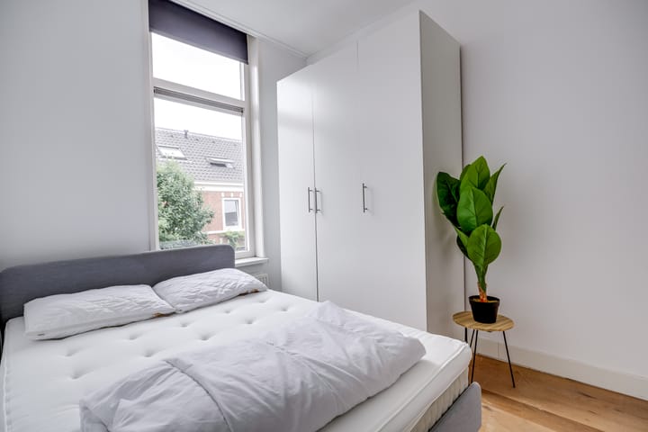 Photo 21 of Leliestraat 1-B