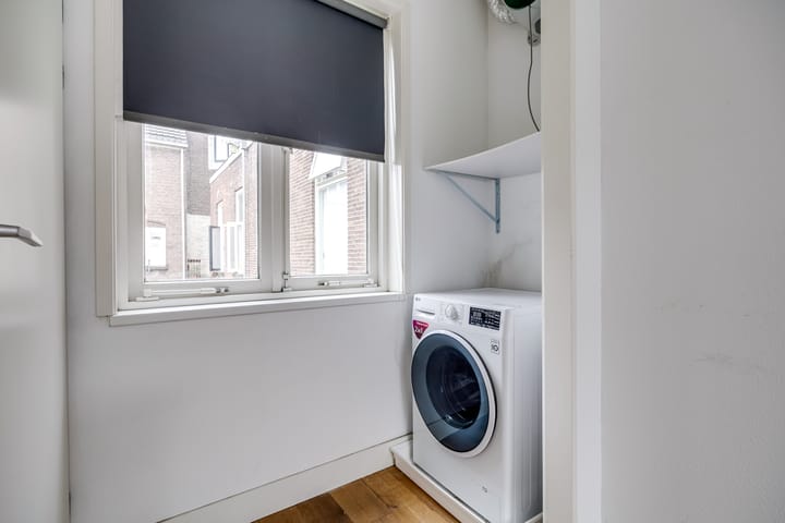 Photo 27 of Leliestraat 1-B