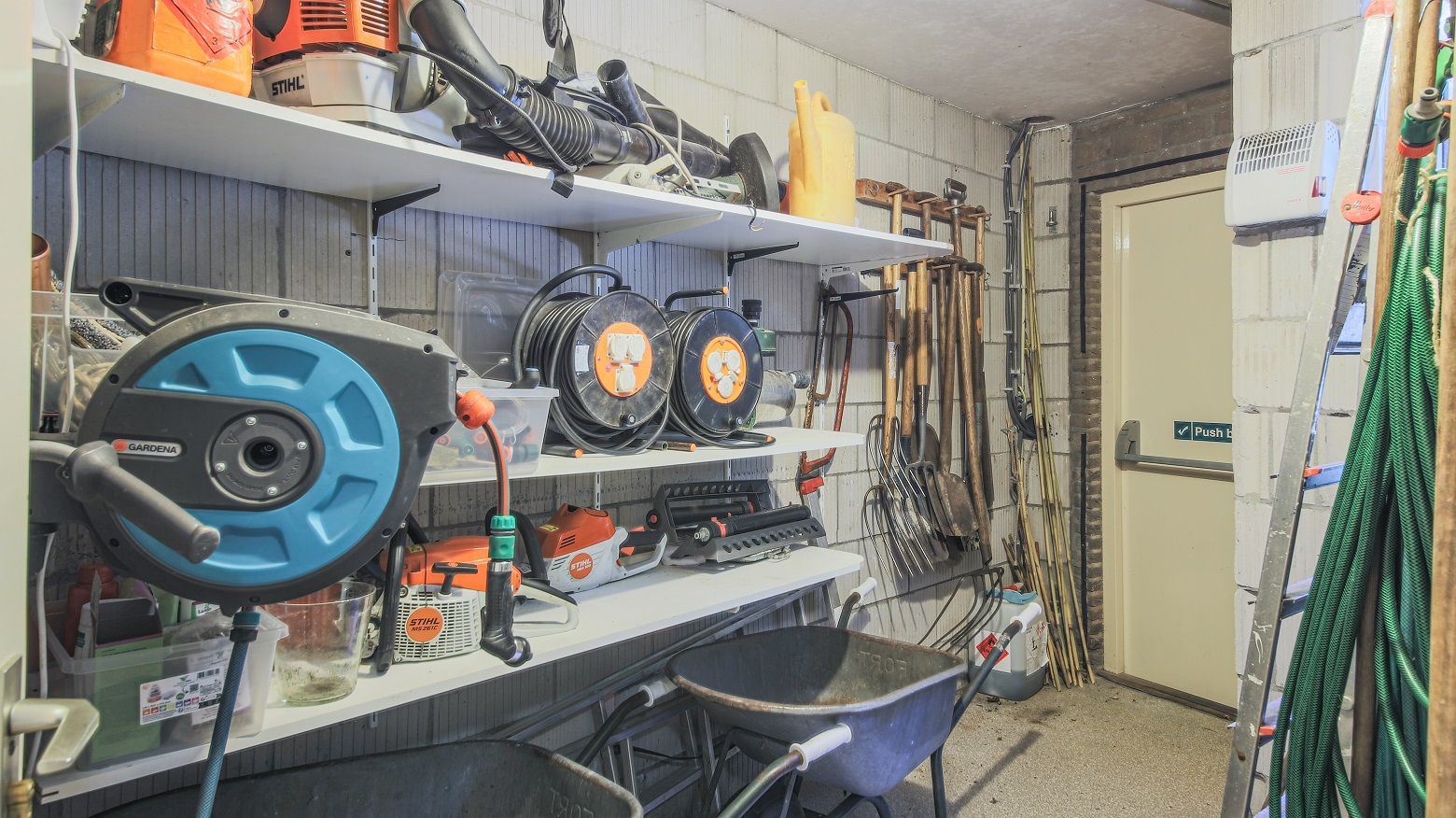 Photo 27 of Herenweg 8-A2