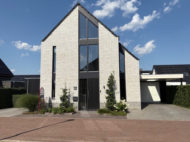 Photo 2 of Heesterbosch 12