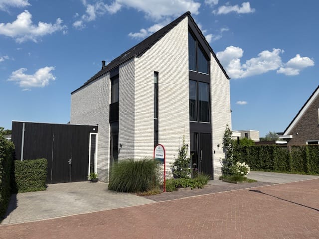 Photo 3 of Heesterbosch 12