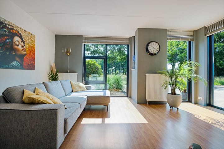 Photo 2 of Overstoep 30