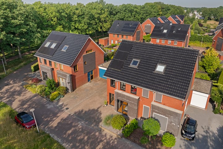 Photo 5 of Overstoep 30