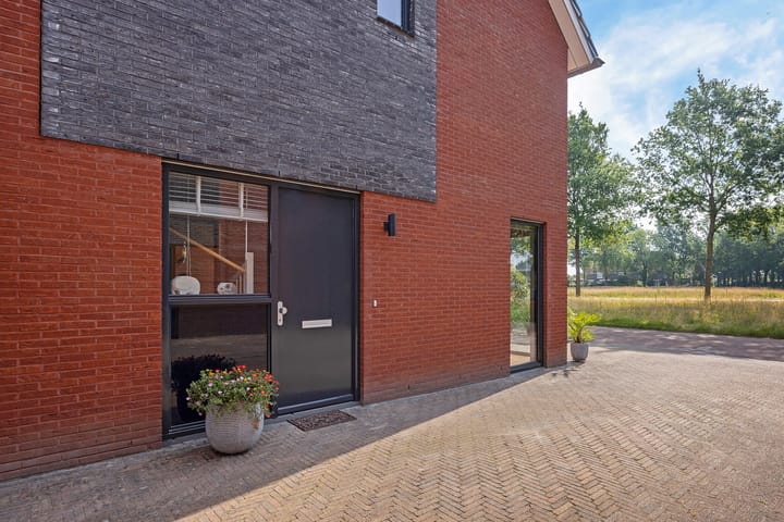 Photo 9 of Overstoep 30