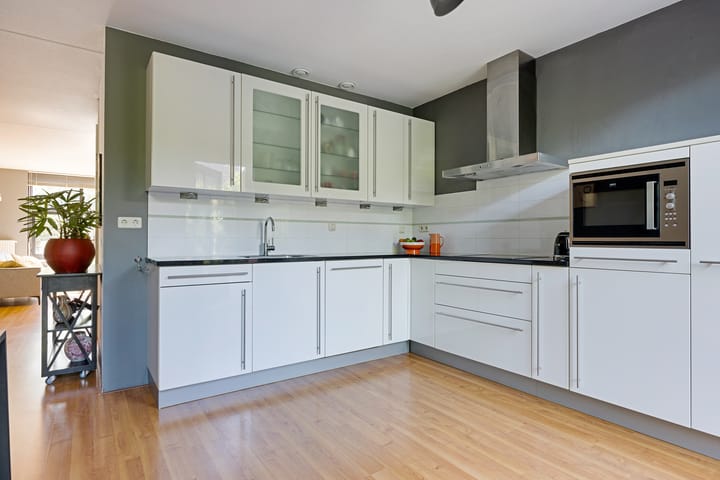 Photo 18 of Overstoep 30