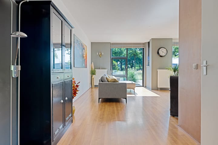 Photo 20 of Overstoep 30