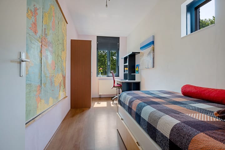 Photo 35 of Overstoep 30