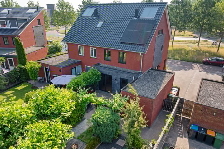 Photo 39 of Overstoep 30