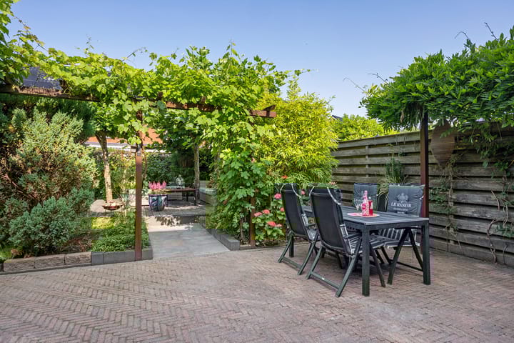 Photo 45 of Overstoep 30