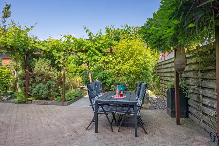 Photo 46 of Overstoep 30