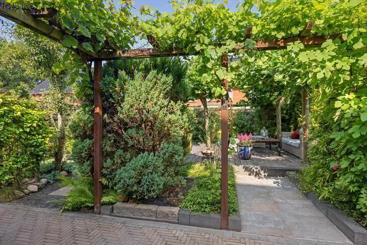 Photo 47 of Overstoep 30