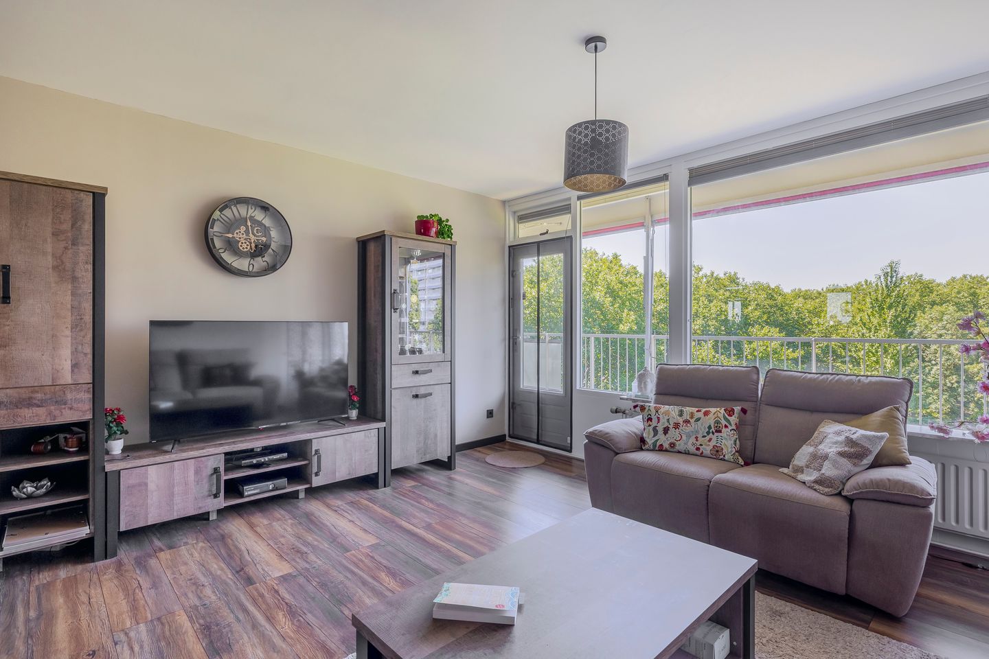 Foto 25 van Louis Couperusplaats 129