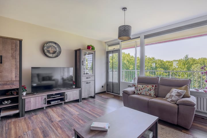 Foto 25 van Louis Couperusplaats 129