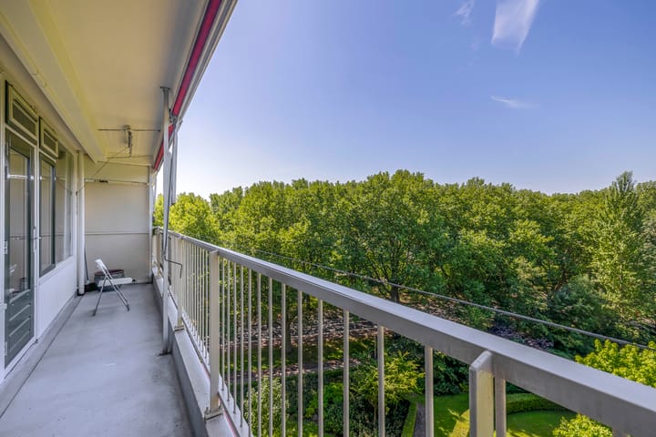 Foto 36 van Louis Couperusplaats 129