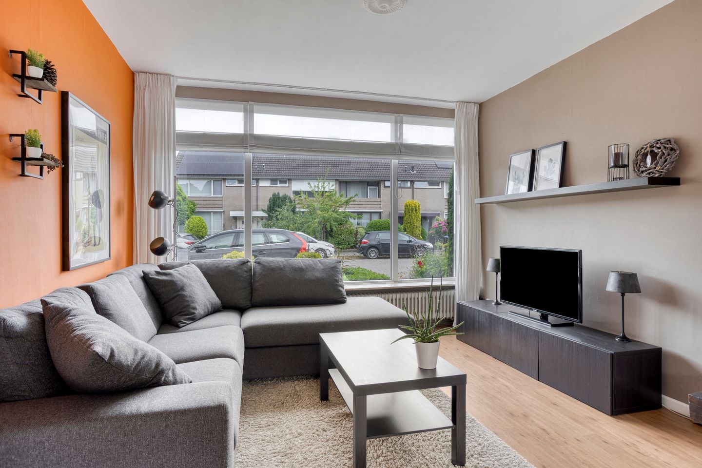 Foto 10 van Rodinstraat 13