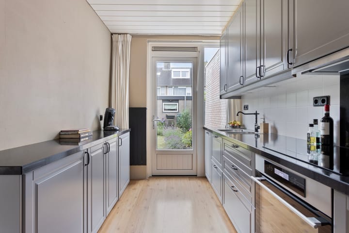 Foto 16 van Rodinstraat 13