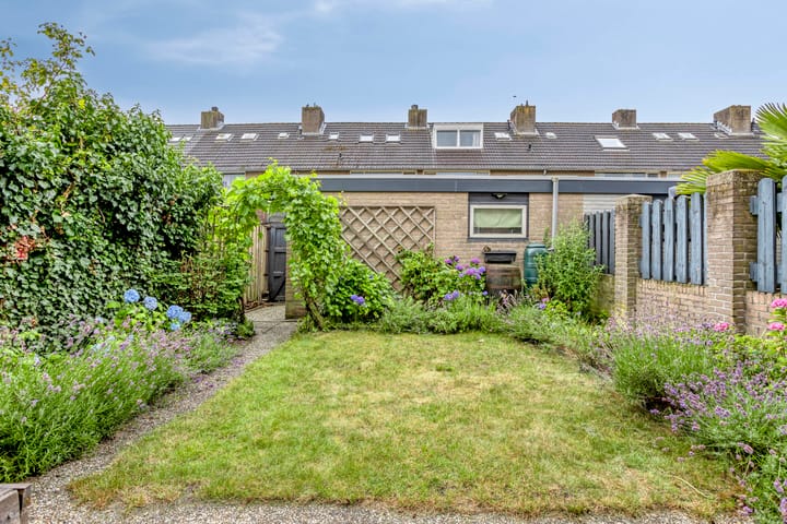 Foto 28 van Rodinstraat 13