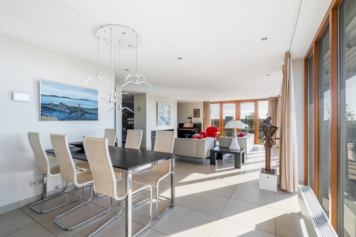 Photo 2 of Van Berlostraat 24