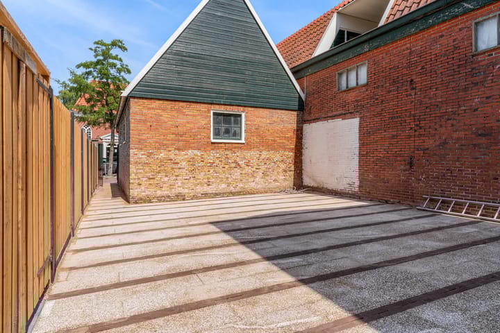 Photo 40 of Oosterhaven 25