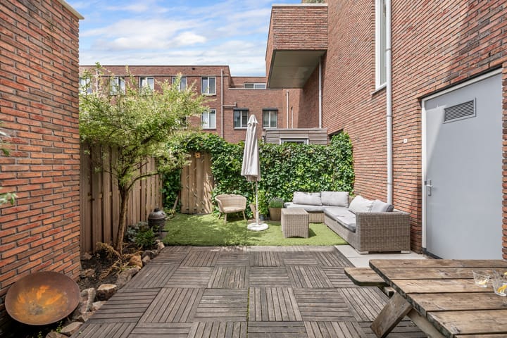 Foto 9 van Roentgenstraat 61