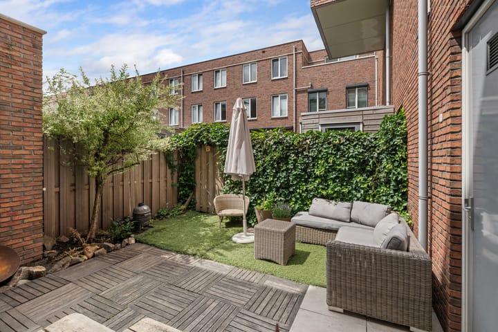 Foto 10 van Roentgenstraat 61