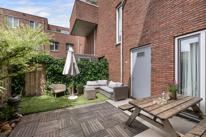 Foto 12 van Roentgenstraat 61