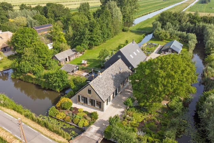 Photo 2 of Benedenberg 103