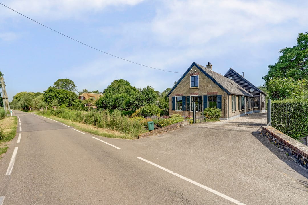 Photo 53 of Benedenberg 103