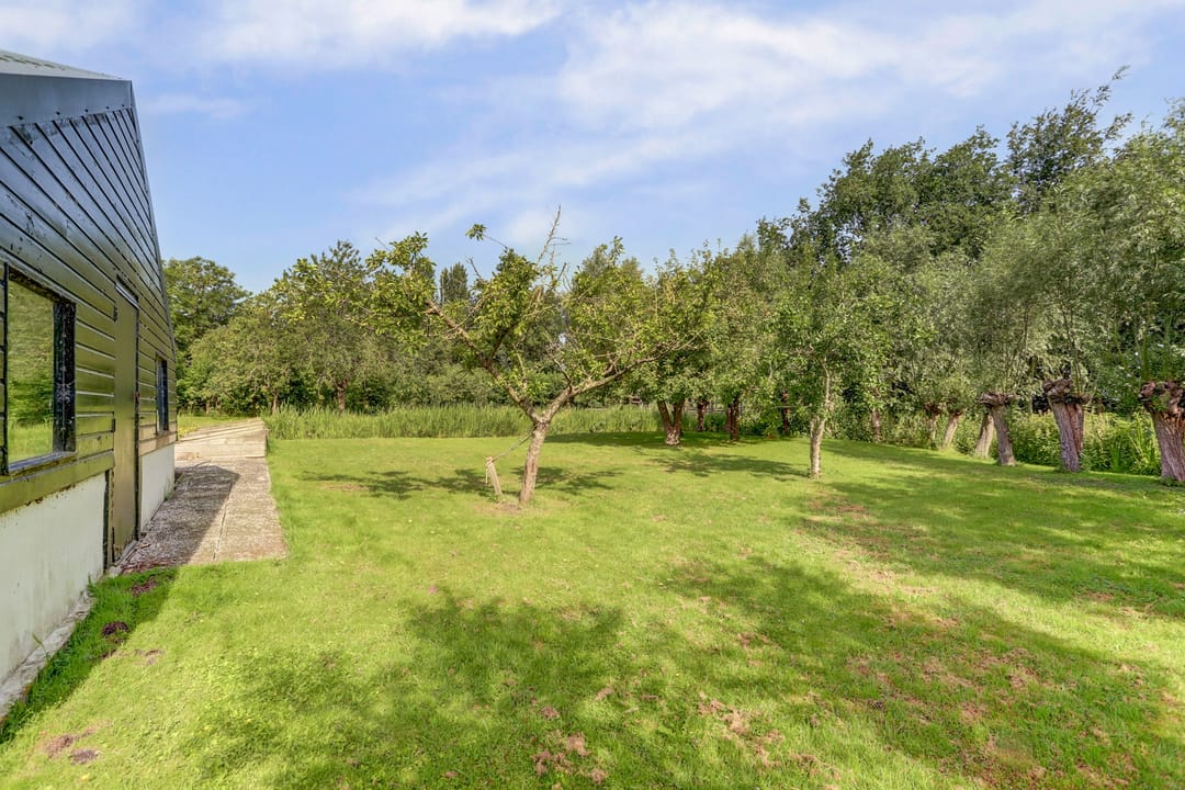 Photo 67 of Benedenberg 103